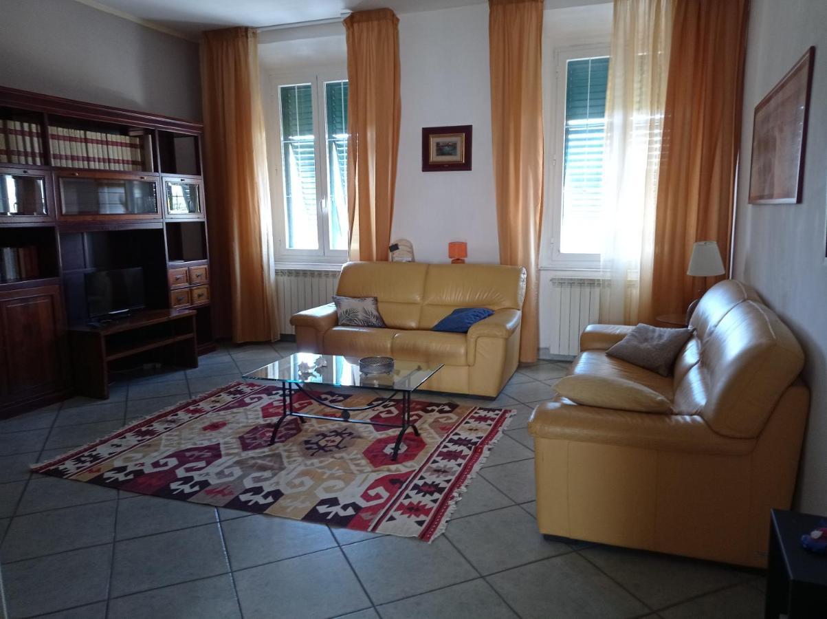 Appartamento Con Incantevole Vista Mare Ливорно Экстерьер фото